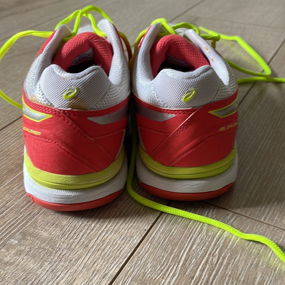 Asics Gel Challenger Women’s Tennis Shoes View 4
